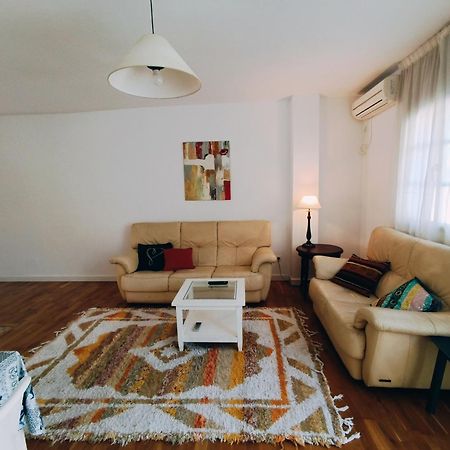 Bolivia Beach Apartments マラガ エクステリア 写真