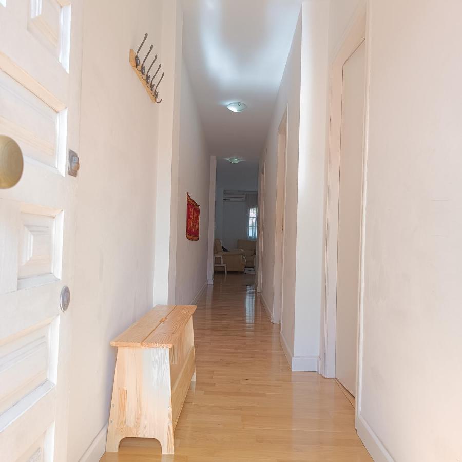 Bolivia Beach Apartments マラガ エクステリア 写真