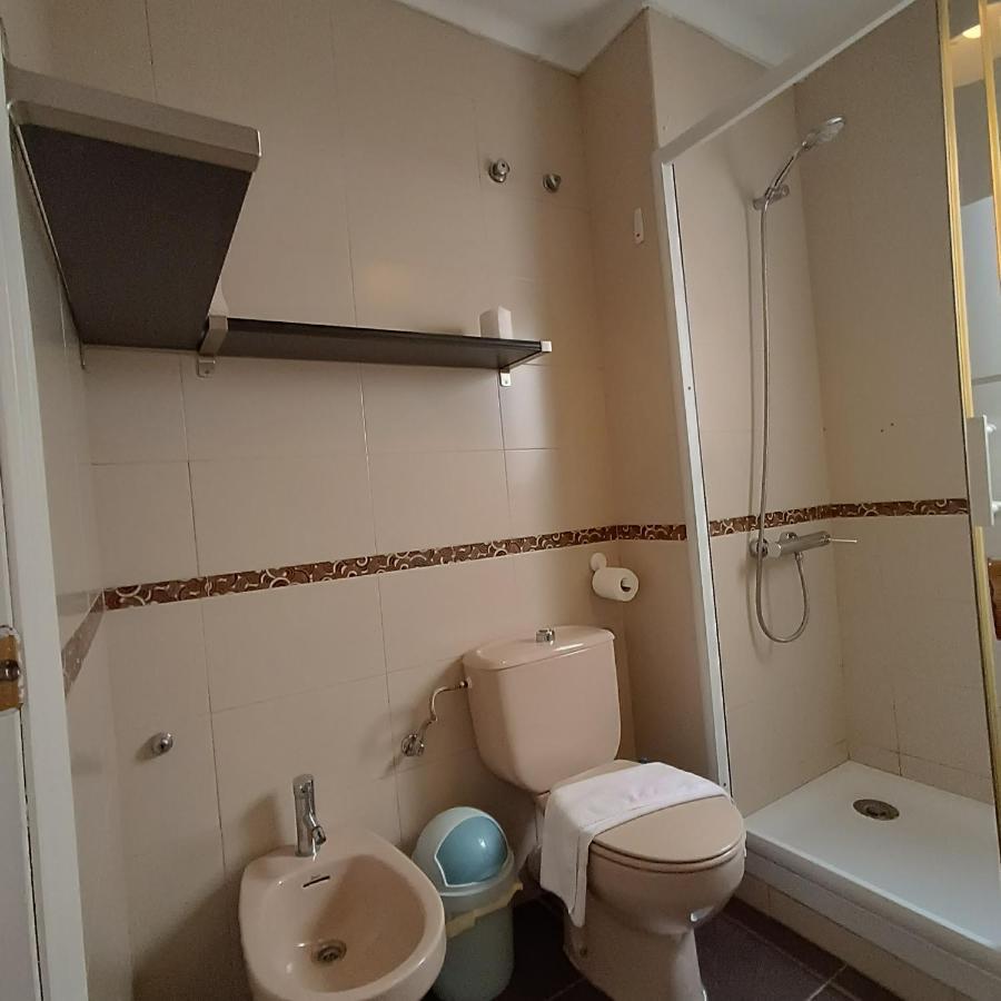 Bolivia Beach Apartments マラガ エクステリア 写真