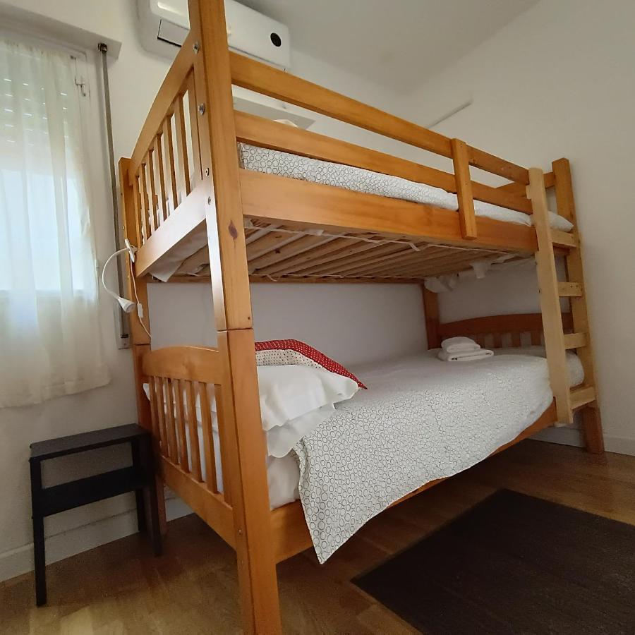 Bolivia Beach Apartments マラガ エクステリア 写真