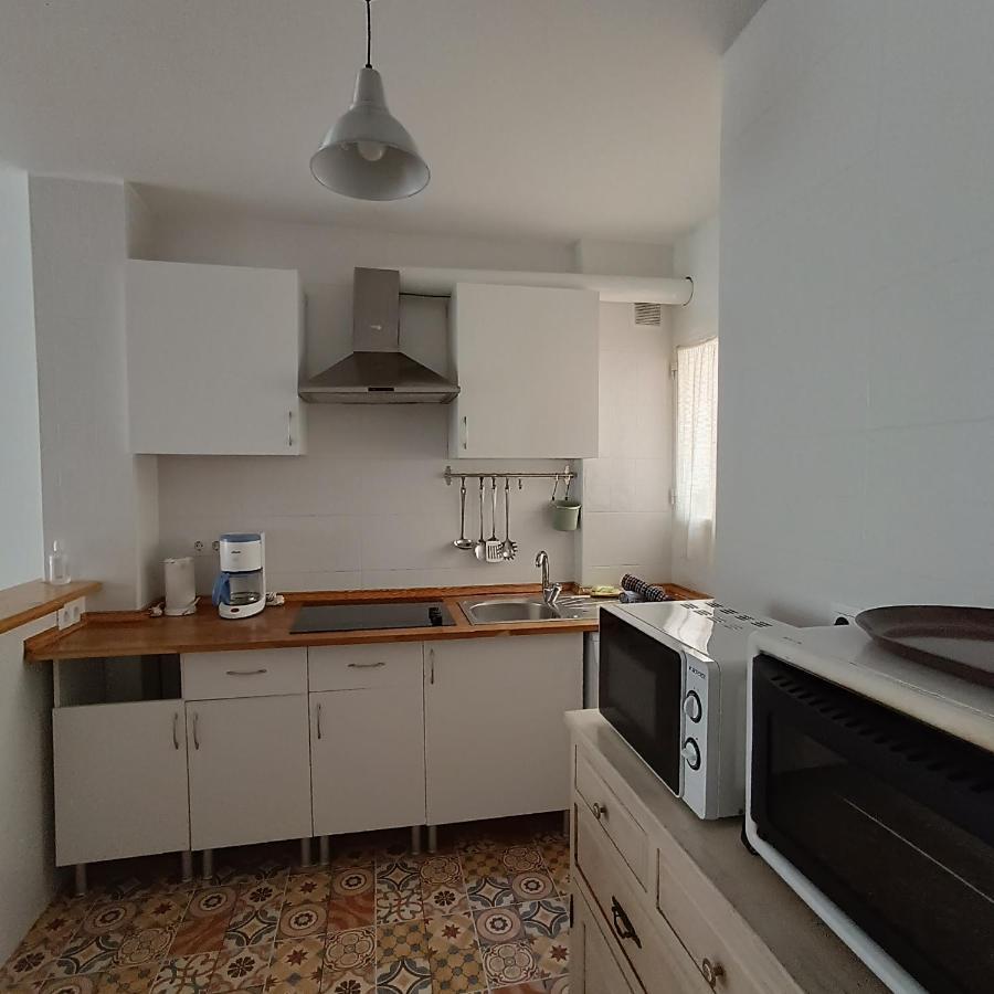 Bolivia Beach Apartments マラガ エクステリア 写真