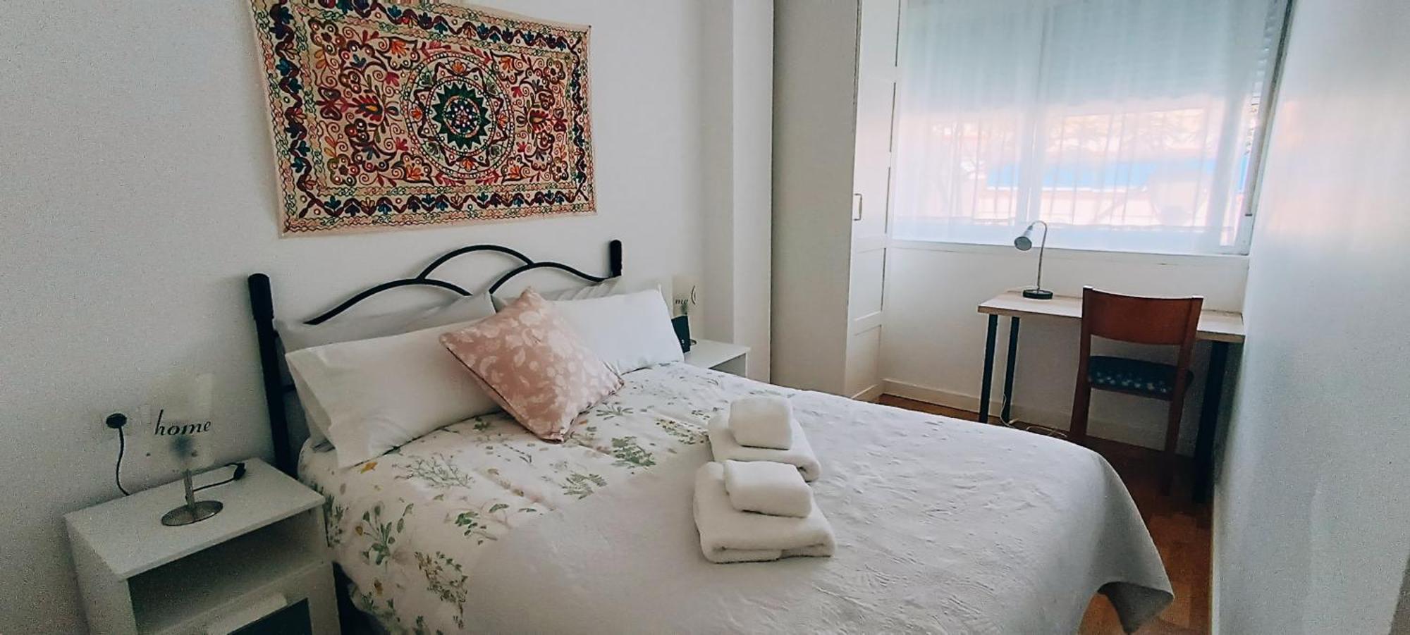 Bolivia Beach Apartments マラガ エクステリア 写真