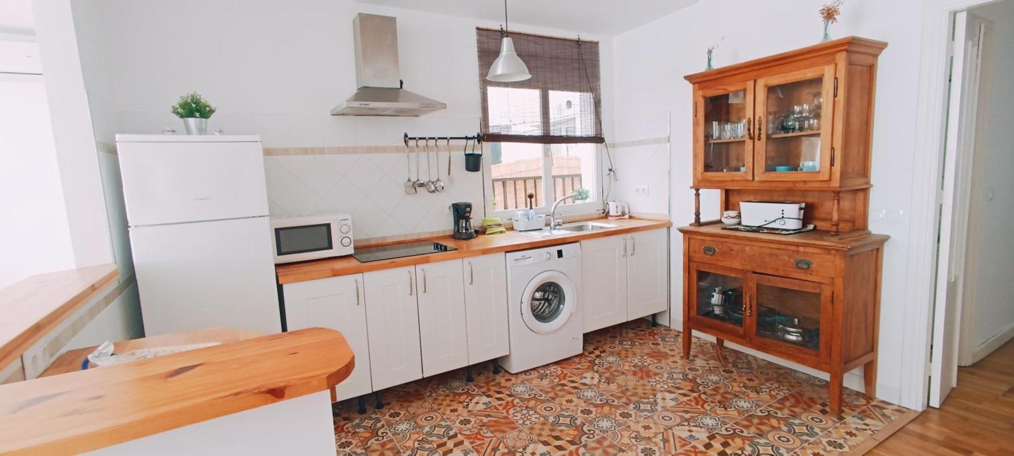 Bolivia Beach Apartments マラガ エクステリア 写真