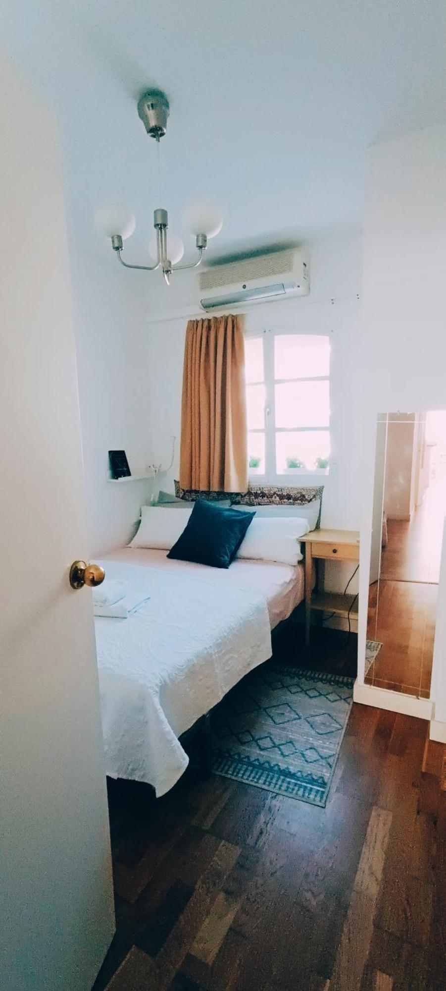 Bolivia Beach Apartments マラガ エクステリア 写真