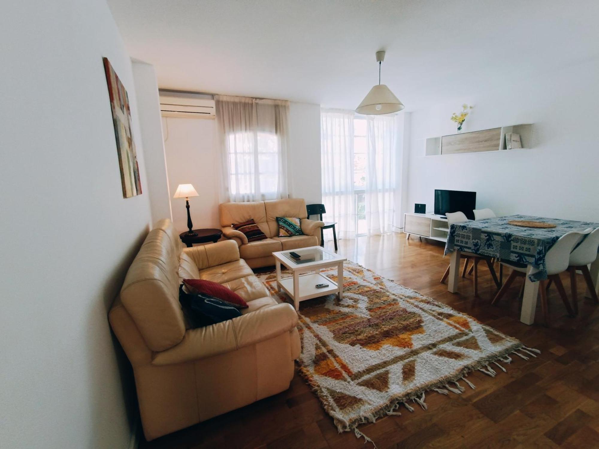 Bolivia Beach Apartments マラガ エクステリア 写真