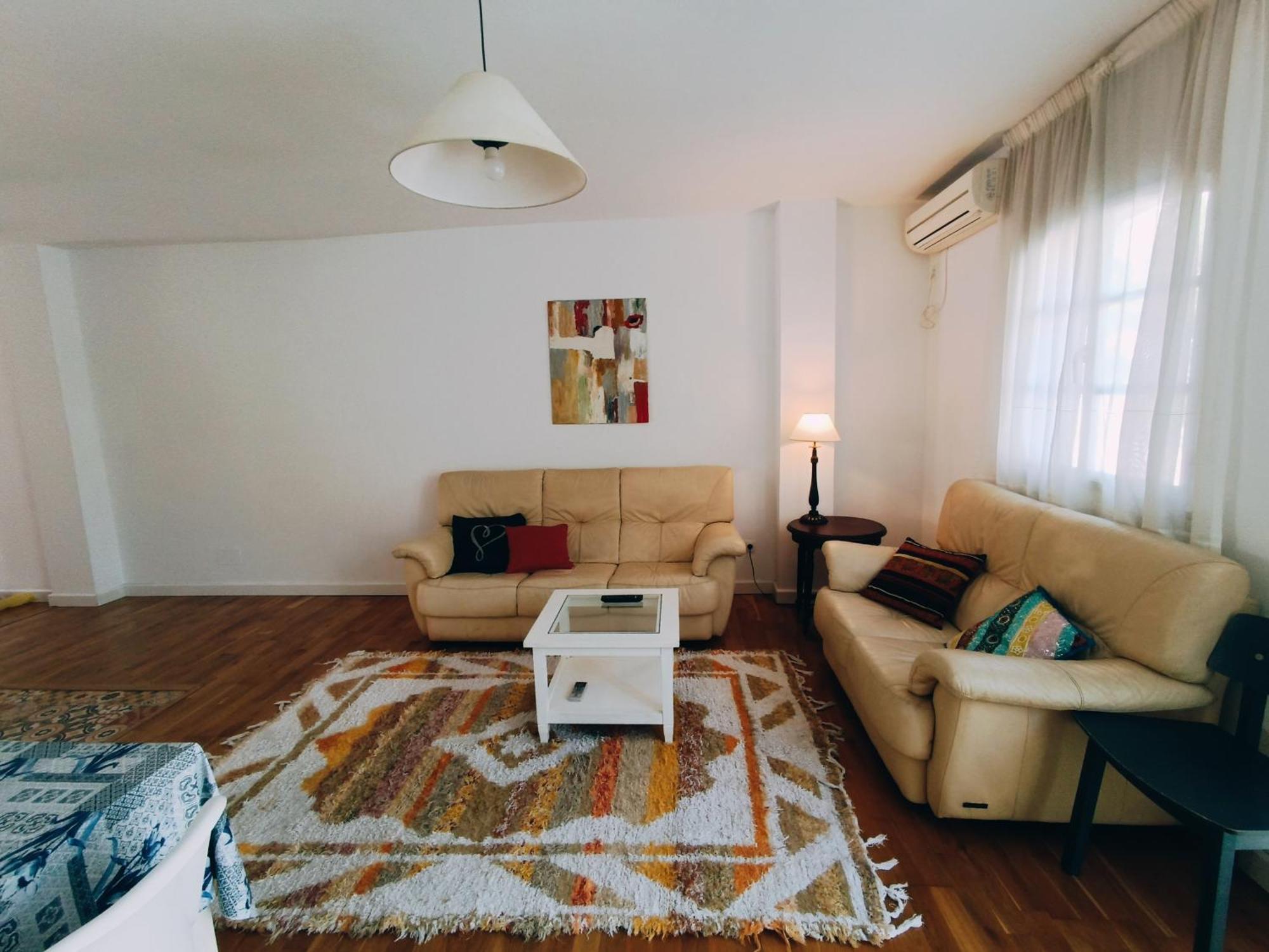 Bolivia Beach Apartments マラガ エクステリア 写真