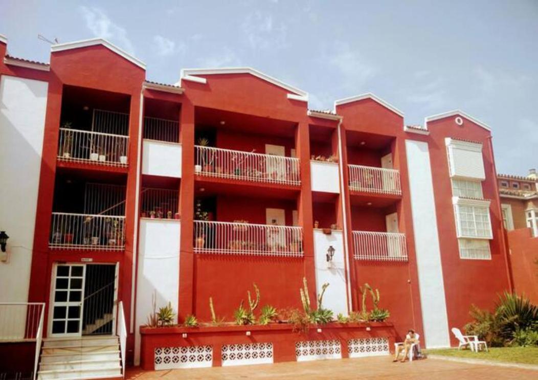 Bolivia Beach Apartments マラガ エクステリア 写真