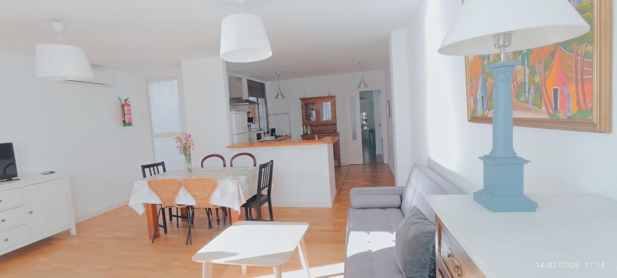 Bolivia Beach Apartments マラガ エクステリア 写真